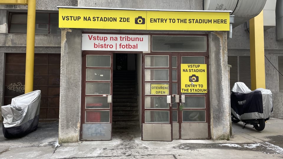 Old entrance to the stadium | Photo: Vít Pohanka, Radio Prague International Old entrance to the stadium | Photo: Vít Pohanka, Radio Prague International