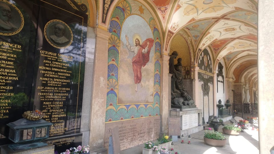 Vyšehrad Cemetery | Photo: Irina Ručkina,  Radio Prague International