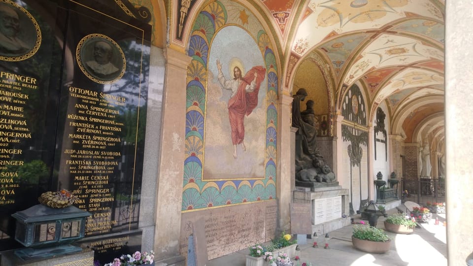 Vyšehrad Cemetery | Photo: Irina Ručkina, Radio Prague International Vyšehrad Cemetery | Photo: Irina Ručkina, Radio Prague International