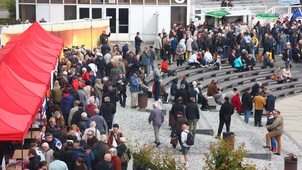Communist Party held their May Day celebrations at the capital’s Výstaviště exhibition grounds, photo: Štěpánka Budková Communist Party held their May Day celebrations at the capital’s Výstaviště exhibition grounds, photo: Štěpánka Budková