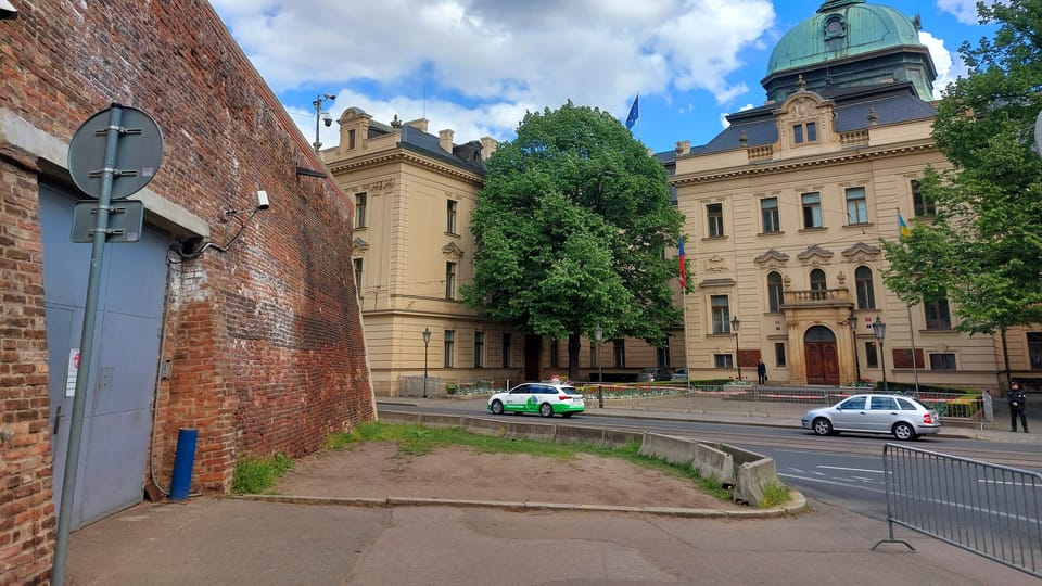 Entrance to the Klárov station is close to The Straka Academy | Photo: Paul-Henri Perrain, Radio Prague International Entrance to the Klárov station is close to The Straka Academy | Photo: Paul-Henri Perrain, Radio Prague International