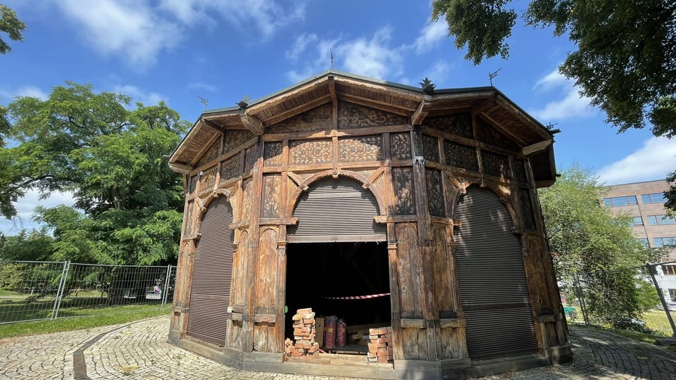 The historic carousel in Prague’s Letná park | Photo: Marie Veselá,  Czech Radio