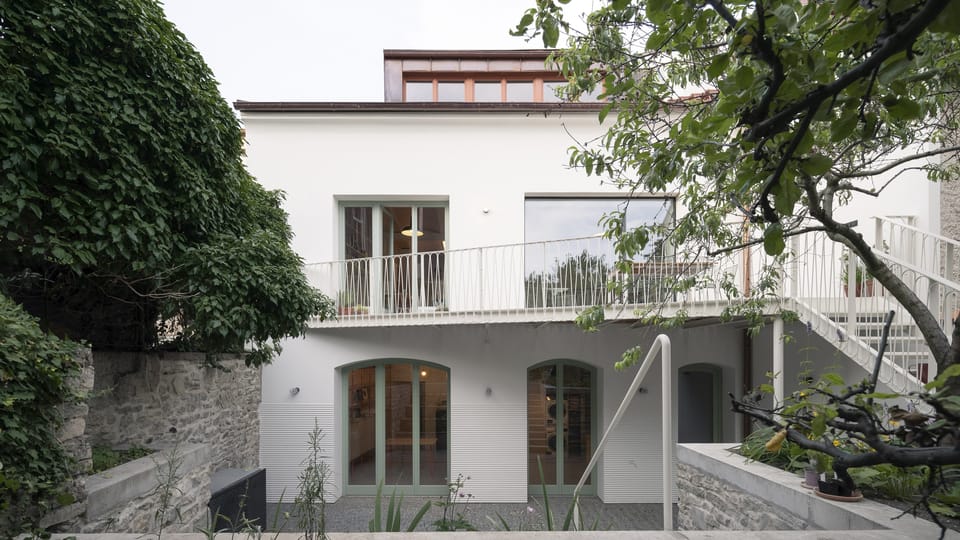 House renovation in Kutná Hora by Jan Holub and Tomáš Hanus of BYRÓ | Photo: Alex Shoots Buildings,  Česká komora architektů