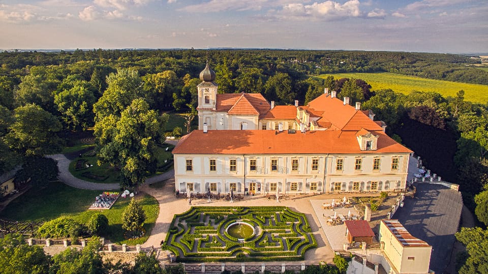 Photo: The castle Loučeň