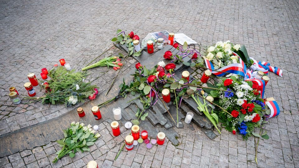 Pieta on the anniversary of self-immolation of Jan Palach | Photo: Zuzana Jarolímková, iROZHLAS.cz Pieta on the anniversary of self-immolation of Jan Palach | Photo: Zuzana Jarolímková, iROZHLAS.cz
