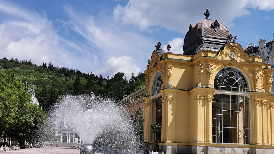 Singing fountain, Mariánské Lázně | Photo: Klára Stejskalová, Radio Prague International Singing fountain, Mariánské Lázně | Photo: Klára Stejskalová, Radio Prague International