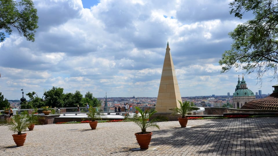 Plečnik's viewpoint with pyramid in South gardens of Prague Castle | Photo: Jolana Nováková,  Czech Radio