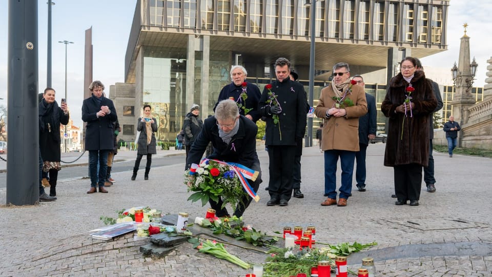 Pieta on the anniversary of self-immolation of Jan Palach | Photo: Zuzana Jarolímková, iROZHLAS.cz Pieta on the anniversary of self-immolation of Jan Palach | Photo: Zuzana Jarolímková, iROZHLAS.cz