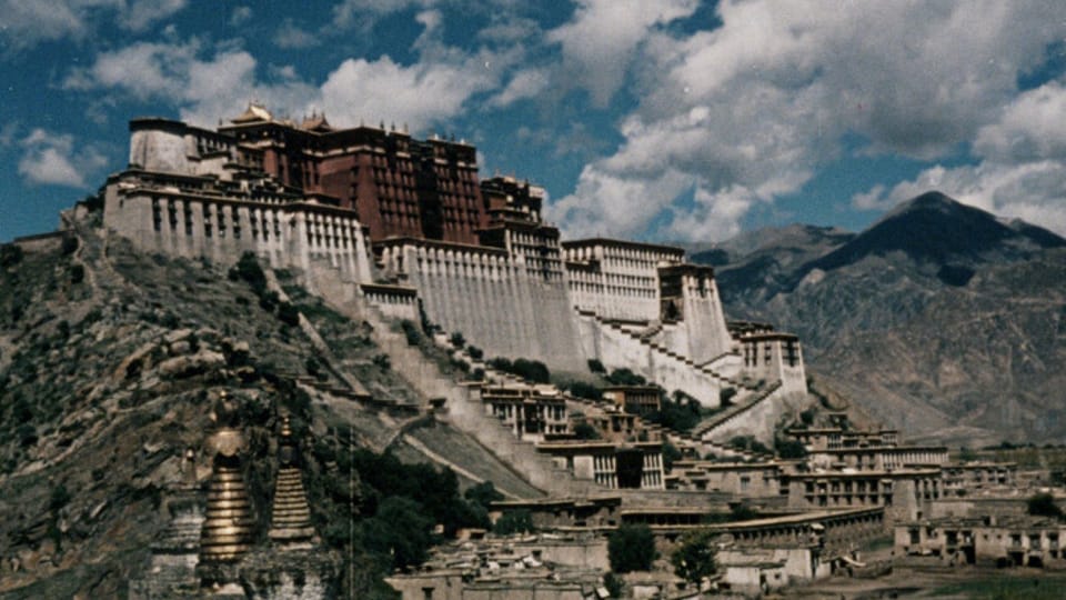 'Road leads to Tibet', photo: © Dech hor / NFA 'Road leads to Tibet', photo: © Dech hor / NFA