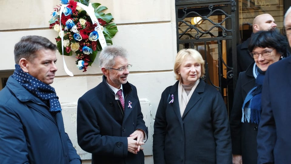 November 17, 2023 in the streets of Prague | Photo: Igor Budykin, Radio Prague International November 17, 2023 in the streets of Prague | Photo: Igor Budykin, Radio Prague International