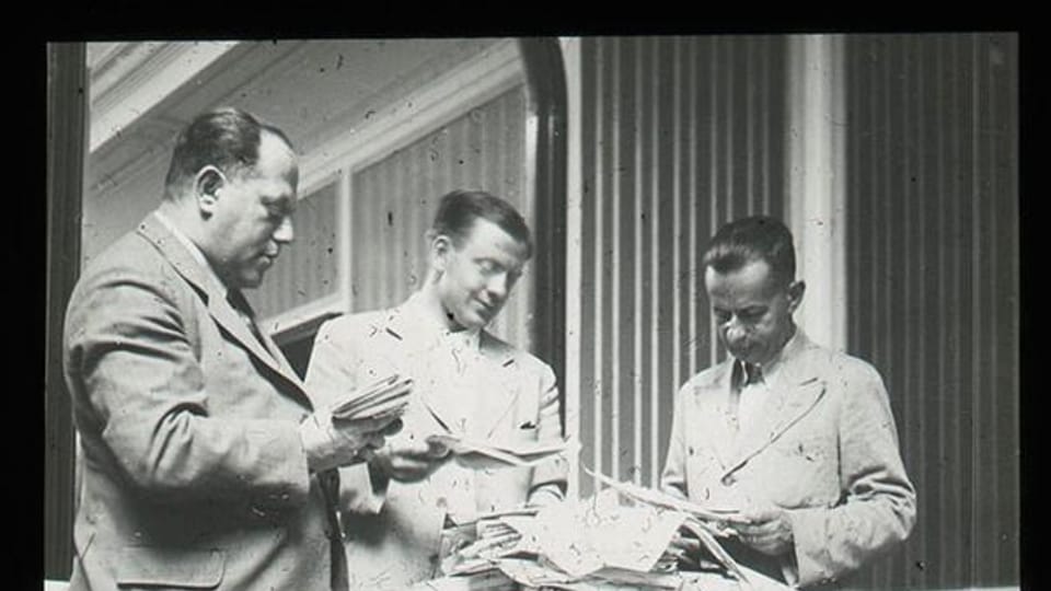 Josef Laufer (right), World Football Championship, Italy, 1934 | Photo: e-Sbírky, National Museum, CC BY 4.0 DEED Josef Laufer (right), World Football Championship, Italy, 1934 | Photo: e-Sbírky, National Museum, CC BY 4.0 DEED