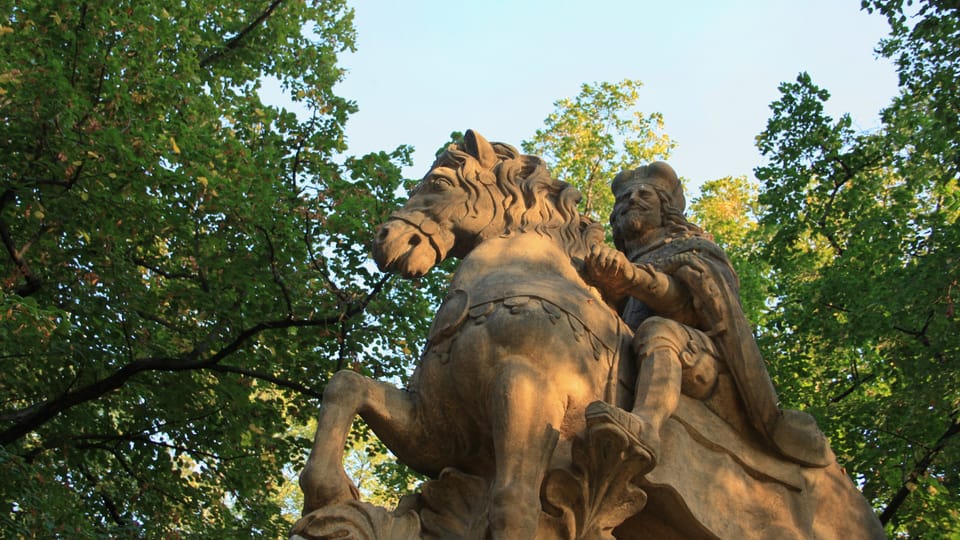 It is one of three depictions of St. Wenceslas in Prague by sculptor Jan Jiří Bendl | Photo: Barbora Němcová, Radio Prague International It is one of three depictions of St. Wenceslas in Prague by sculptor Jan Jiří Bendl | Photo: Barbora Němcová, Radio Prague International