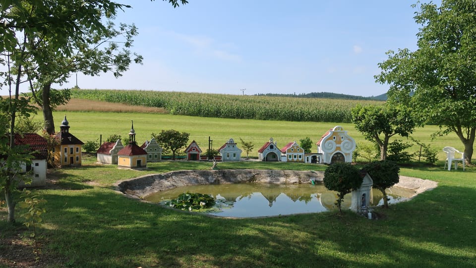 Miniature of a South Bohemian village | Photo: Štěpánka Budková,  Radio Prague International