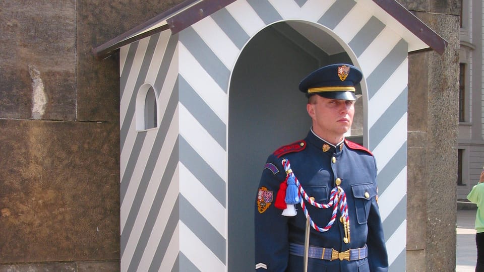 Prague Castle Guard | Photo: Štěpánka Budková, Radio Prague International Prague Castle Guard | Photo: Štěpánka Budková, Radio Prague International