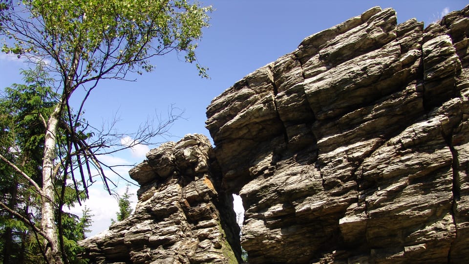 Rock formation called Kamenná vrata is located on the Ještěd Ridge | Photo: Miloš Turek,  Radio Prague International