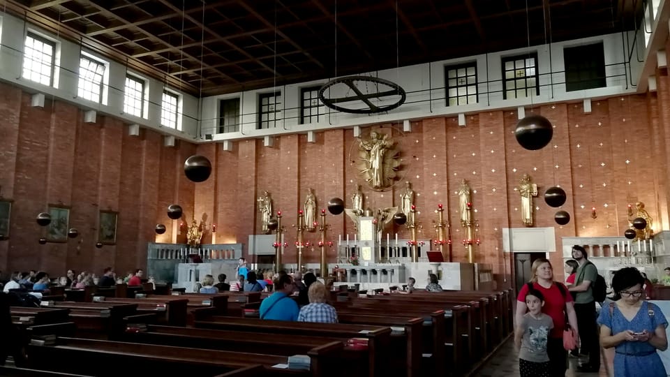 Church of the Most Sacred Heart of Our Lord at Jiřího z Poděbrad Square in Prague | Photo: Štěpánka Budková, Radio Prague International Church of the Most Sacred Heart of Our Lord at Jiřího z Poděbrad Square in Prague | Photo: Štěpánka Budková, Radio Prague International