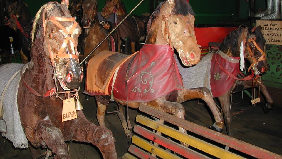 The historic carousel in Prague’s Letná park | Photo: Martina Schneibergová, Radio Prague International The historic carousel in Prague’s Letná park | Photo: Martina Schneibergová, Radio Prague International
