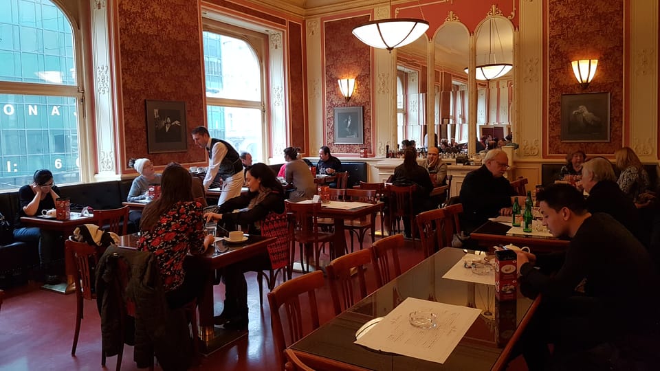 Café Louvre, photo: Ondřej Tomšů Café Louvre, photo: Ondřej Tomšů