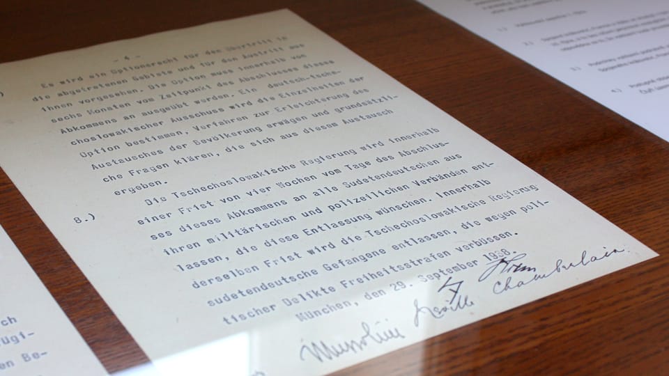 Copy of the Munich Agreement | Photo: Štěpánka Budková, Radio Prague International Copy of the Munich Agreement | Photo: Štěpánka Budková, Radio Prague International