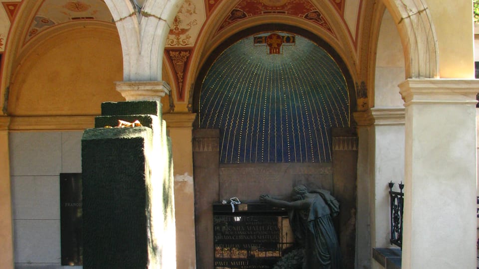 Vyšehrad Cemetery, photo: Štěpánka Budková Vyšehrad Cemetery, photo: Štěpánka Budková