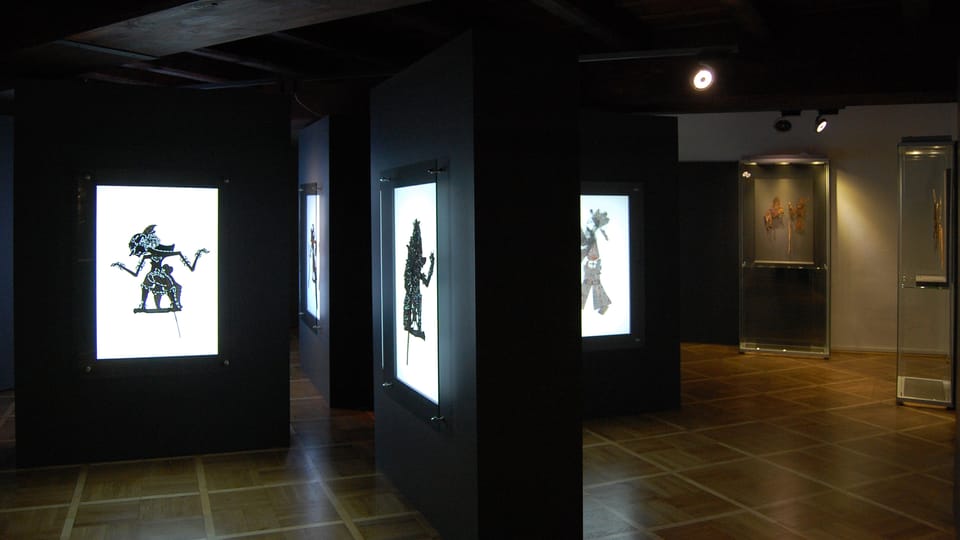 Permanent exhibition - The Shadow puppets exhibition, photo: Ivana Krennerová / Chrudim Puppetry Museum Permanent exhibition - The Shadow puppets exhibition, photo: Ivana Krennerová / Chrudim Puppetry Museum