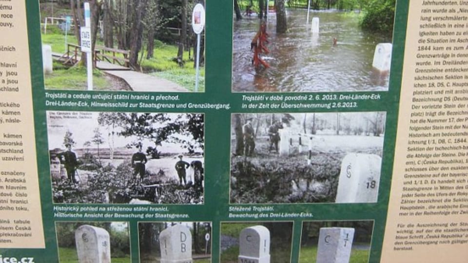 Information panels at the tripoint,  photo: Dominik Jůn