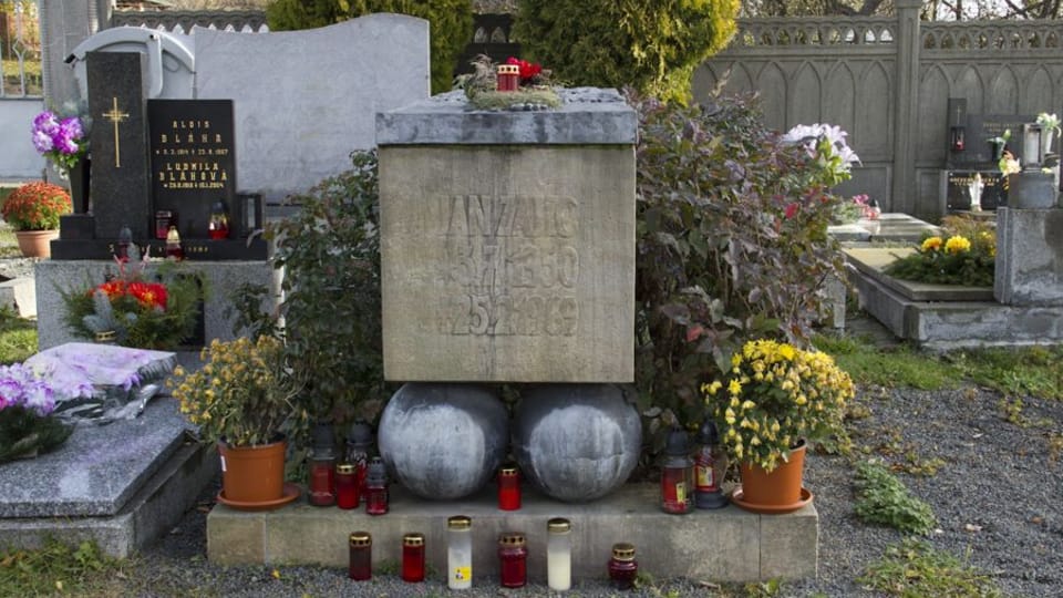 Grave of Jan Zajíc, photo: Pamětní místa / Ústav pro soudobé dějiny AV ČR Grave of Jan Zajíc, photo: Pamětní místa / Ústav pro soudobé dějiny AV ČR