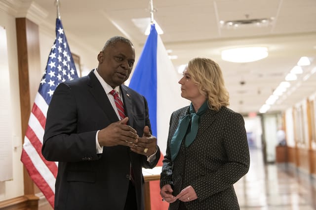 Lloyd Austin,  Jana Černochová | Photo: Flickr,  U. S. Secretary of Defense