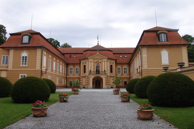Štiřín Chateau | Photo: Miloš Turek,  Radio Prague International