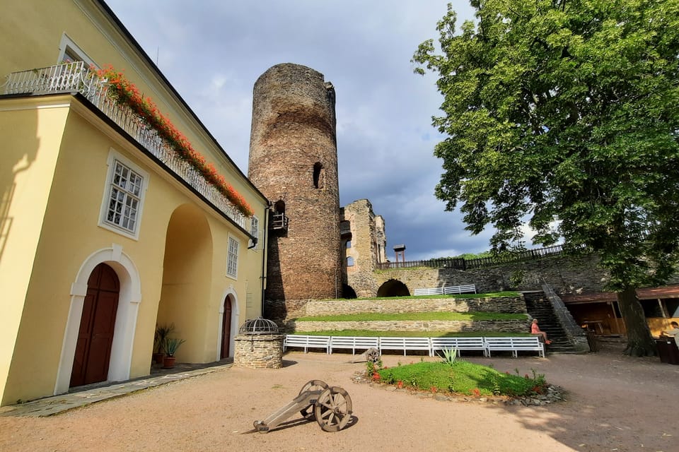 Svojanov Castle | Photo: Markéta Kachlíková, Radio Prague International Svojanov Castle | Photo: Markéta Kachlíková, Radio Prague International