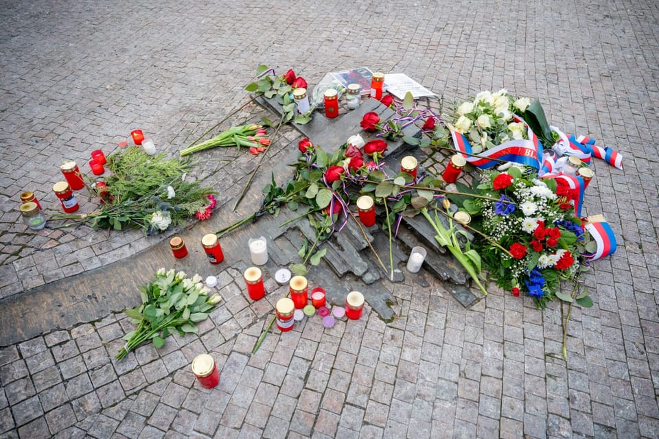 Pieta on the anniversary of self-immolation of Jan Palach | Photo: Zuzana Jarolímková, iROZHLAS.cz Pieta on the anniversary of self-immolation of Jan Palach | Photo: Zuzana Jarolímková, iROZHLAS.cz