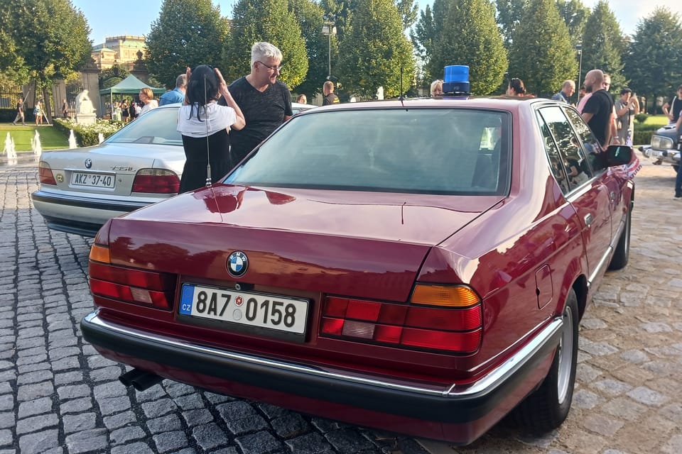 BMW 735, used by President Václav Havel since 1991 | Photo: Lenka Žižková, Radio Prague International BMW 735, used by President Václav Havel since 1991 | Photo: Lenka Žižková, Radio Prague International