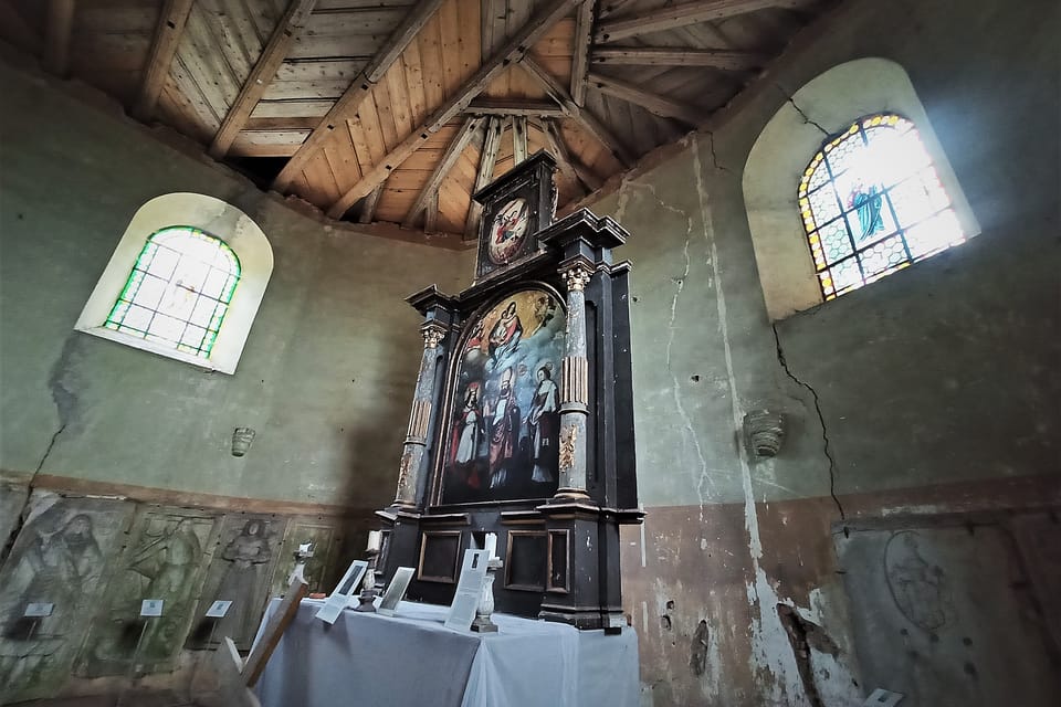 St. Wolfgang's Church in Ostroh | Photo: Miroslav Buriánek, Czech Radio St. Wolfgang's Church in Ostroh | Photo: Miroslav Buriánek, Czech Radio