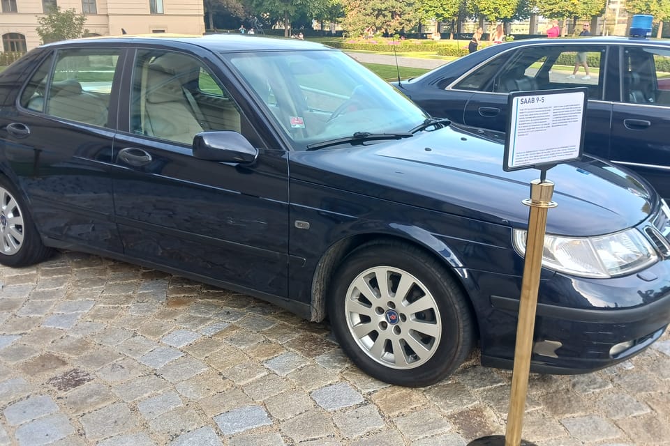 The Saab 9-5 car was used by Prague Castle in the years 2001 - 2006 | Photo: Lenka Žižková, Radio Prague International The Saab 9-5 car was used by Prague Castle in the years 2001 - 2006 | Photo: Lenka Žižková, Radio Prague International
