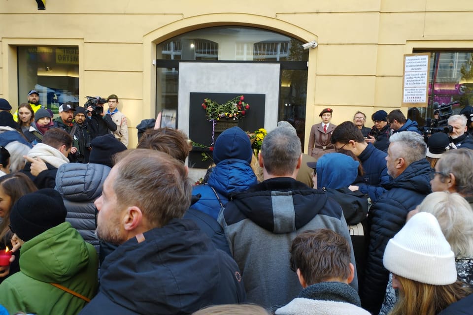 November 17, 2023 in the streets of Prague | Photo: Igor Budykin, Radio Prague International November 17, 2023 in the streets of Prague | Photo: Igor Budykin, Radio Prague International