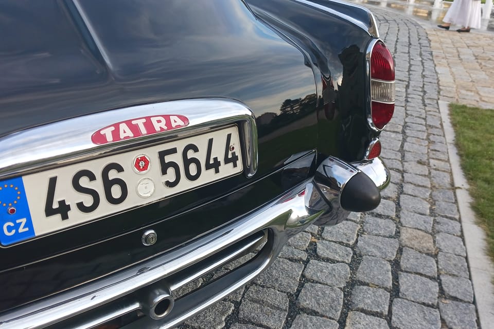 The Tatra 603-1 vehicle served in the 1960s at the Ministry of Fuel and Energy | Photo: Lenka Žižková,  Radio Prague International