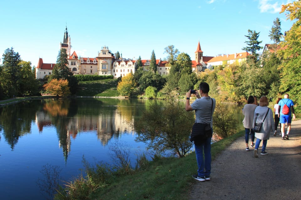 Chateau and park in Pruhonice | Photo: Barbora Němcová, Radio Prague International Chateau and park in Pruhonice | Photo: Barbora Němcová, Radio Prague International
