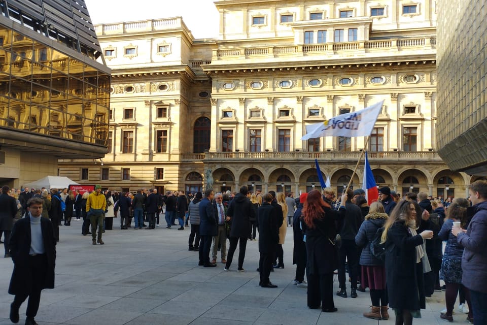 November 17, 2023 in the streets of Prague | Photo: Igor Budykin, Radio Prague International November 17, 2023 in the streets of Prague | Photo: Igor Budykin, Radio Prague International