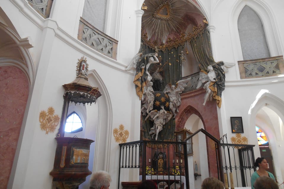 Church of Saint John of Nepomuk | Photo: Magdalena Kašubová,  Radio Prague International