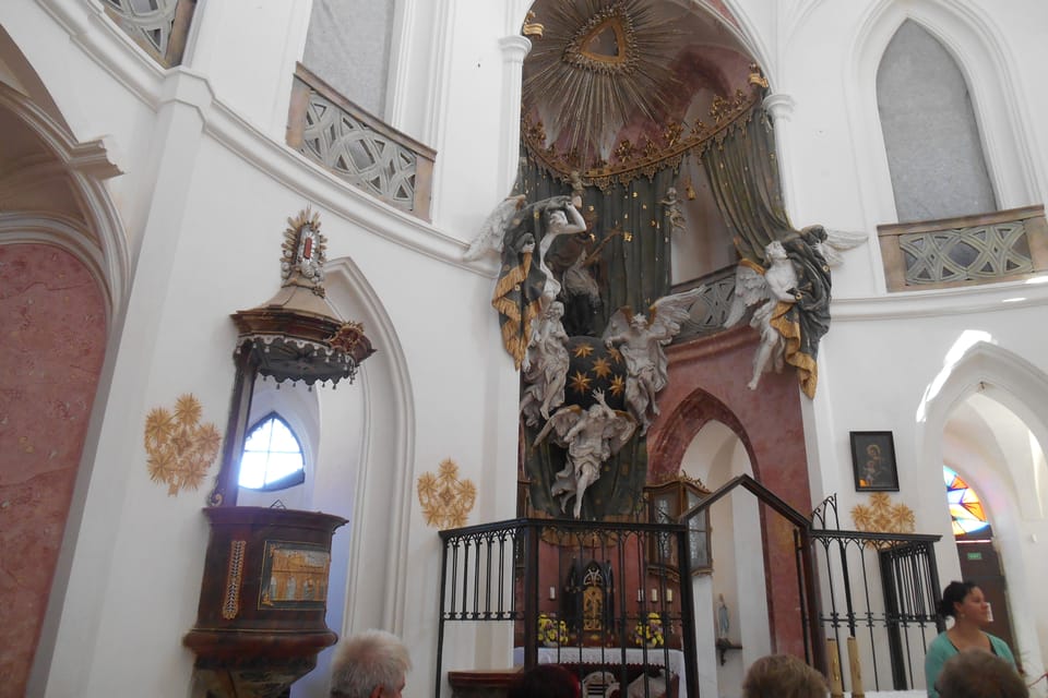 Church of Saint John of Nepomuk | Photo: Magdalena Kašubová, Radio Prague International Church of Saint John of Nepomuk | Photo: Magdalena Kašubová, Radio Prague International