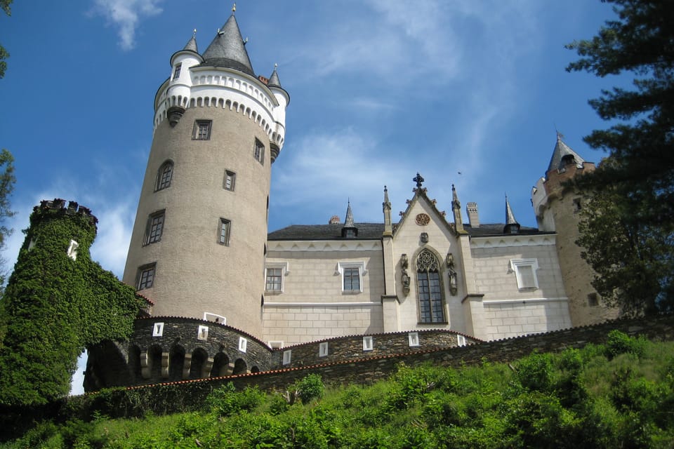 Žleby Chateau | Photo: Radio Prague International Žleby Chateau | Photo: Radio Prague International