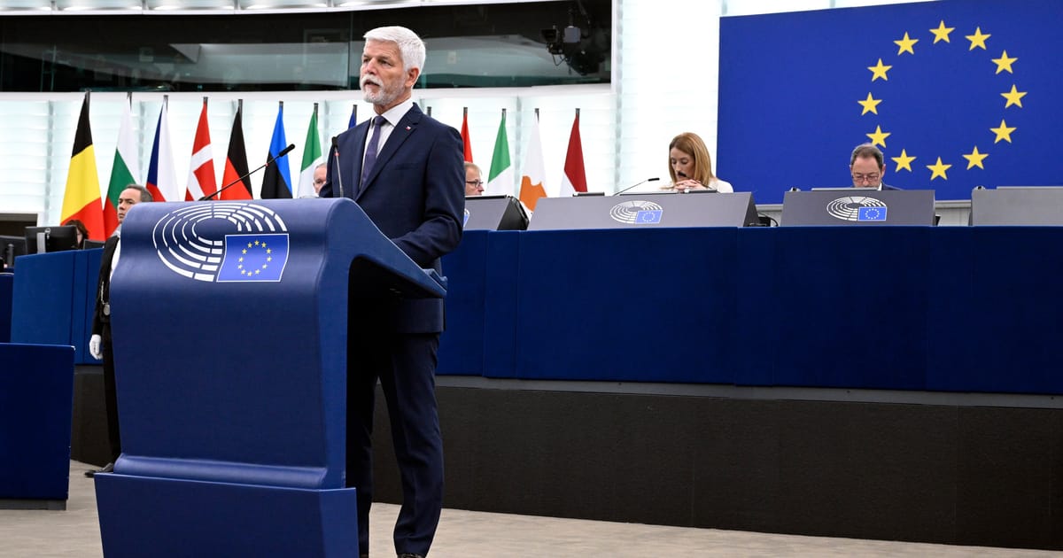 EU Regulators Identify Compulsive Use Risks on Facebook and Instagram