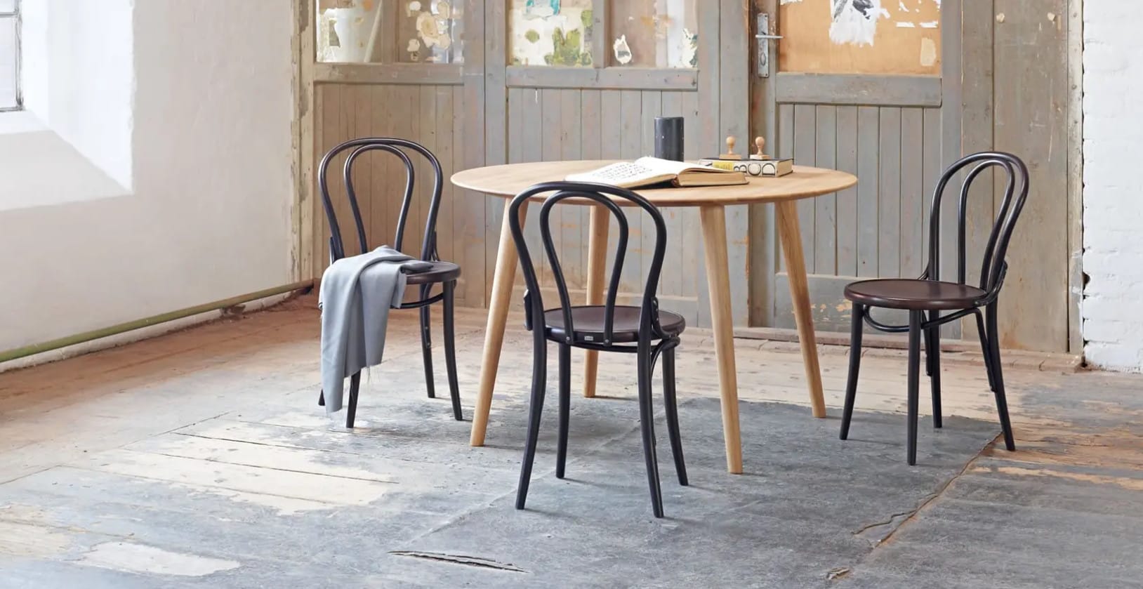TON – Czech revolutionary bentwood furniture maker | Radio Prague ...
