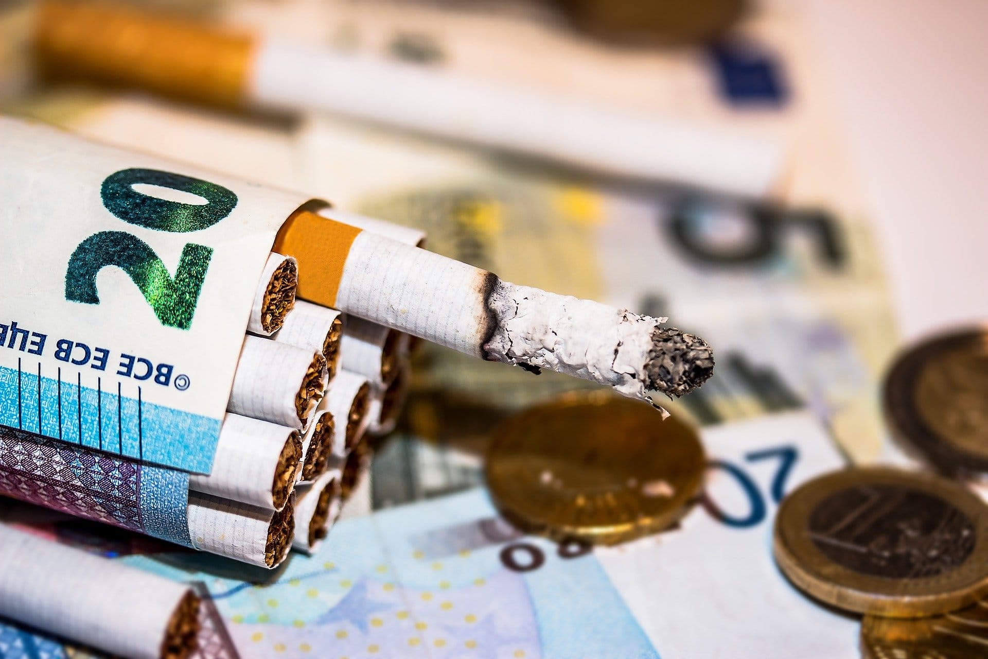 cigarette vs vape which is more harmful Vapes might be less harmful than traditional cigarettes and might help smokers quit smoking, but they are not safe, especially for individuals younger than 25 years old. Plus, much is still unknown