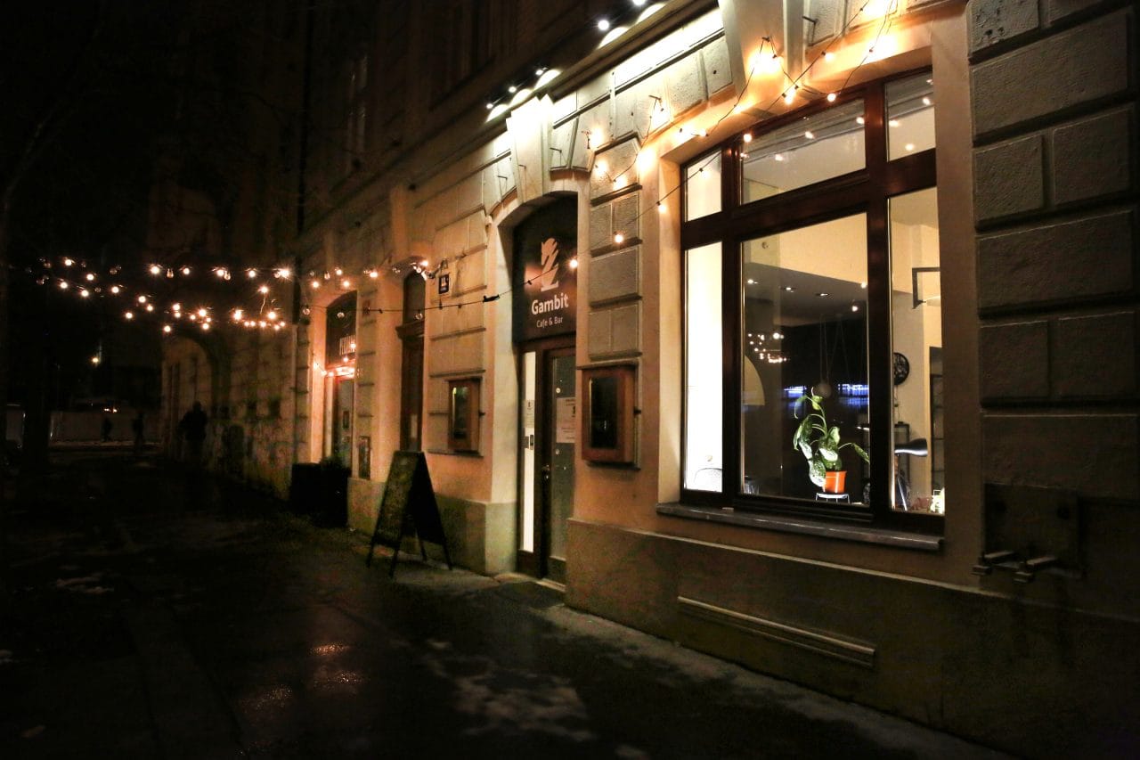 Rerych Chess players in Prague have their own café in Karlín – Prague Forum