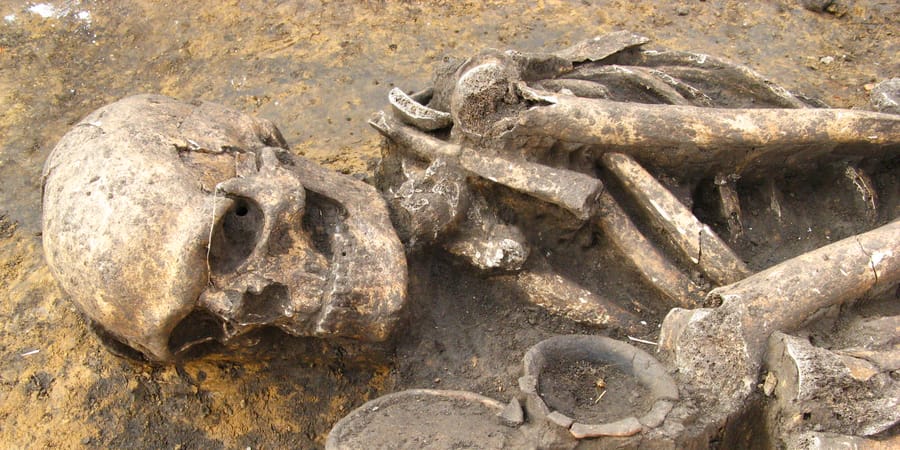 Archeologists focus on burial rites to understand early Bronze Age Bohemia - Vimarsana News
