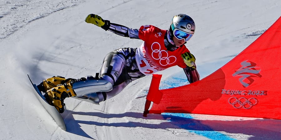 Snowboard sensation Ester Ledecká wins first Czech gold medal at Beijing Winter Olympics - Vimarsana News